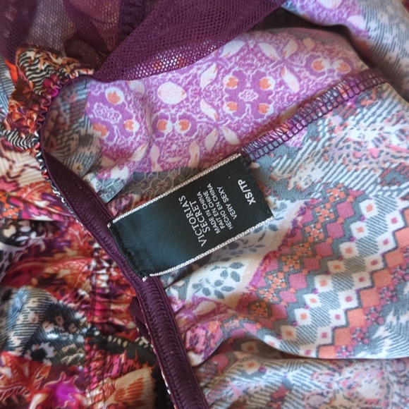 Victoria's Secret Romper - Picture 4 of 4